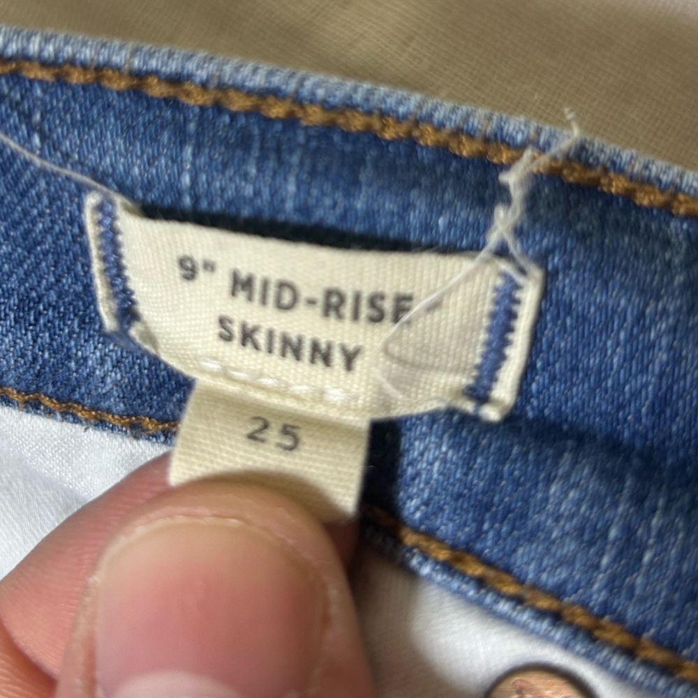 Madewell 9” Mid Rise Skinny Jeans 25 Distressed Raw Hem - Picture 7 of 11